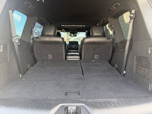 Used 2023 Nissan Armada SL w/ Midnight Edition Package image 10
