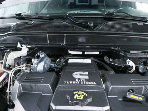 Used 2023 RAM 2500 Laramie AWD/4WD image 32