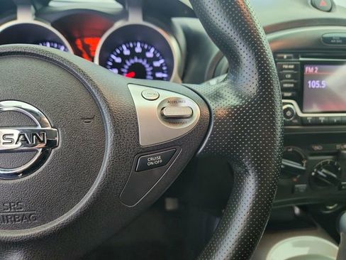 Used 2015 Nissan Juke S image 19