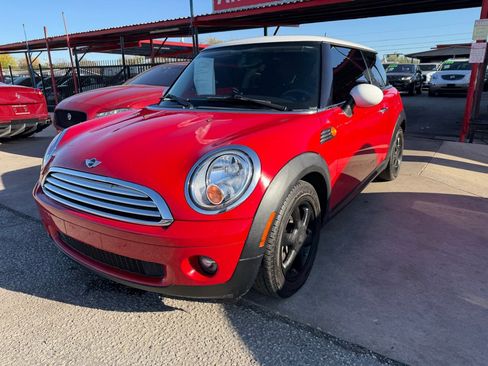 Used 2009 MINI Cooper Hardtop image 2