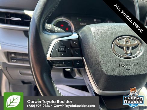 Used 2023 Toyota Highlander XLE AWD/4WD image 28