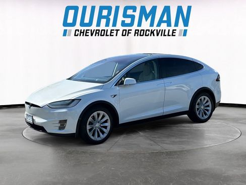 Used 2017 Tesla Model X 90D image 2