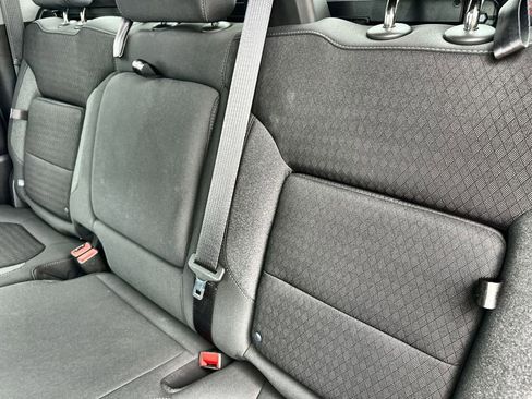 Used 2022 GMC Sierra 1500 Elevation w/ Preferred Package image 18