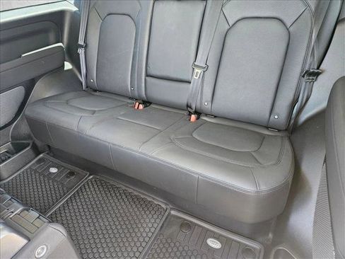 Used 2023 Land Rover Defender 90 S image 17