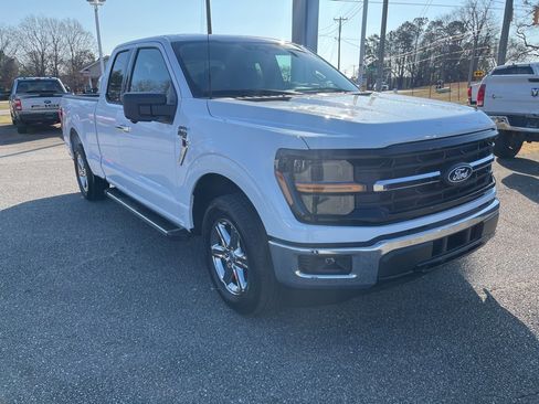 Used 2024 Ford F150 XLT image 3