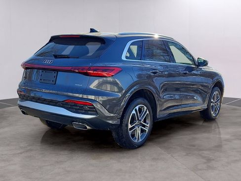 Certified 2025 Audi Q5 Premium w/ Convenience Package AWD/4WD image 4