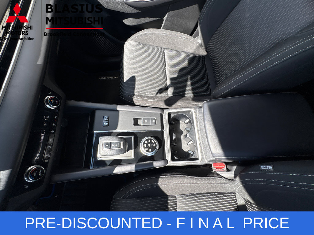 Used 2025 Mitsubishi Outlander ES AWD/4WD image 26