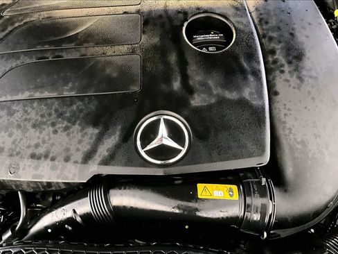Used 2021 Mercedes-Benz C 300 4MATIC Sedan image 31