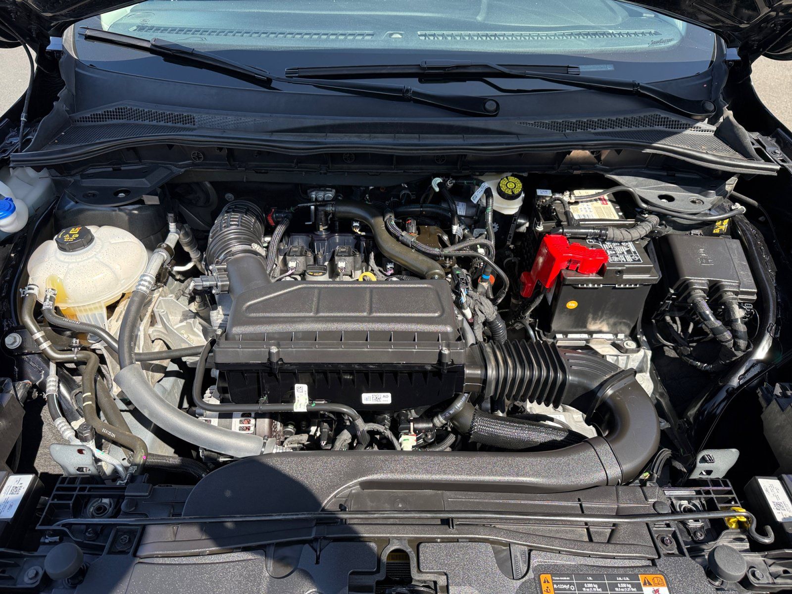 Certified 2025 Ford Escape Active AWD/4WD image 20