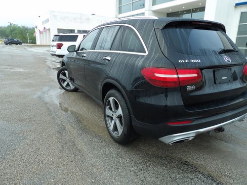 Used 2016 Mercedes-Benz GLC 300 4MATIC image 11