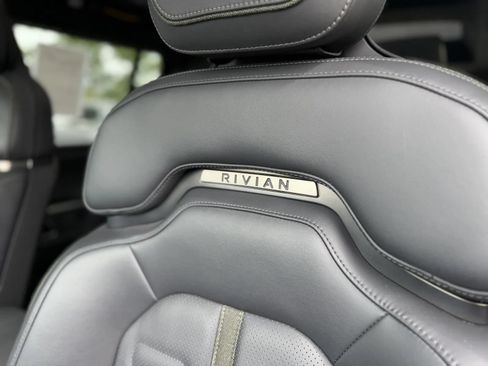 Used 2023 Rivian R1S Launch Edition Quad AWD/4WD image 15
