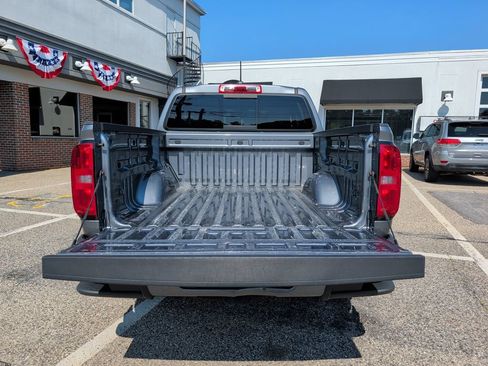 Used 2019 Chevrolet Colorado LT w/ LT Convenience Package AWD/4WD image 24
