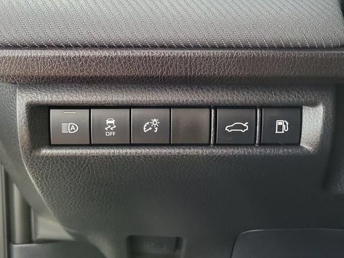 Used 2025 Toyota Camry SE FWD image 23