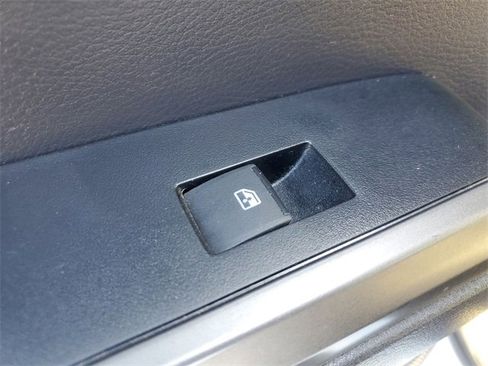 Used 2022 Toyota Tacoma 2WD Double Cab image 14