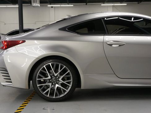 Used 2017 Lexus RC 200t image 39