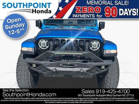 Used 2021 Jeep Gladiator Sport AWD/4WD image 2