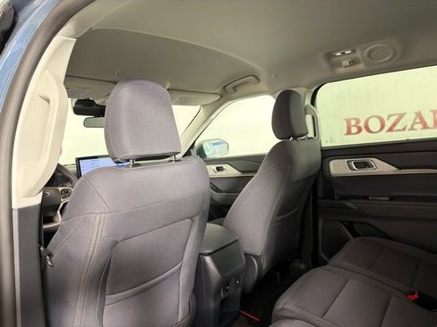 Used 2026 Ford Explorer Active AWD/4WD image 14