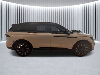 New 2026 Lincoln Nautilus Reserve video 2