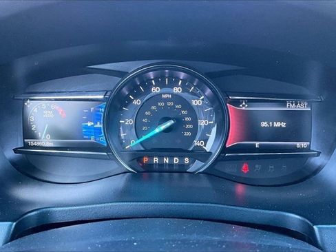 Used 2016 Ford Explorer XLT w/ Equipment Group 202A AWD/4WD image 13