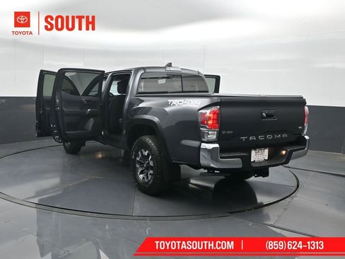 Used 2023 Toyota Tacoma TRD Off-Road image 54