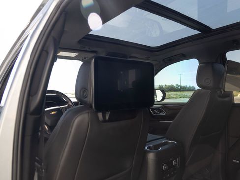 Used 2024 Chevrolet Tahoe High Country w/ Advanced Technology Package AWD/4WD image 17