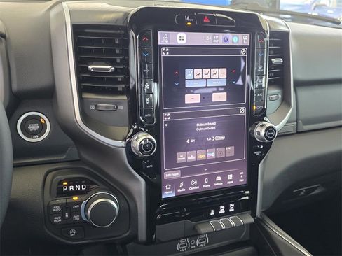 New 2026 RAM 1500 4x4 Crew Cab image 16