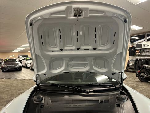 Used 2018 Porsche 911 GT3 image 30