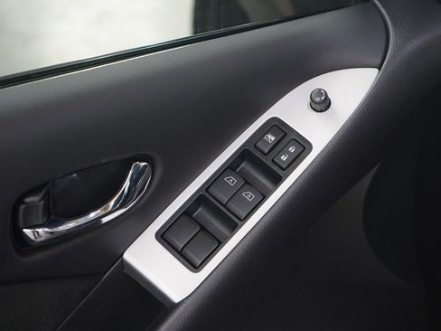 Used 2013 Nissan Murano SV w/ Value Pkg image 23