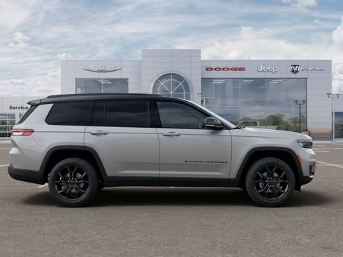 New 2025 Jeep Grand Cherokee L Limited image 21