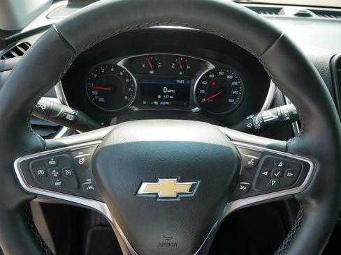 Used 2024 Chevrolet Equinox LT AWD/4WD image 25