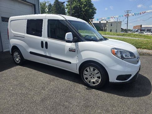 Used 2017 RAM ProMaster City Tradesman SLT w/ Rear Back-up Camera Group FWD image 4