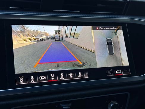 Used 2023 Audi Q3 2.0T Premium Plus w/ Premium Plus Package image 29