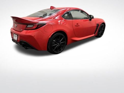 Used 2024 Toyota GR86 Premium RWD image 6