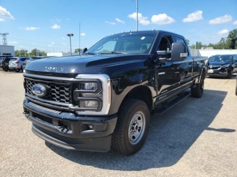 Used 2024 Ford F350 XL w/ STX Appearance Package AWD/4WD image 3