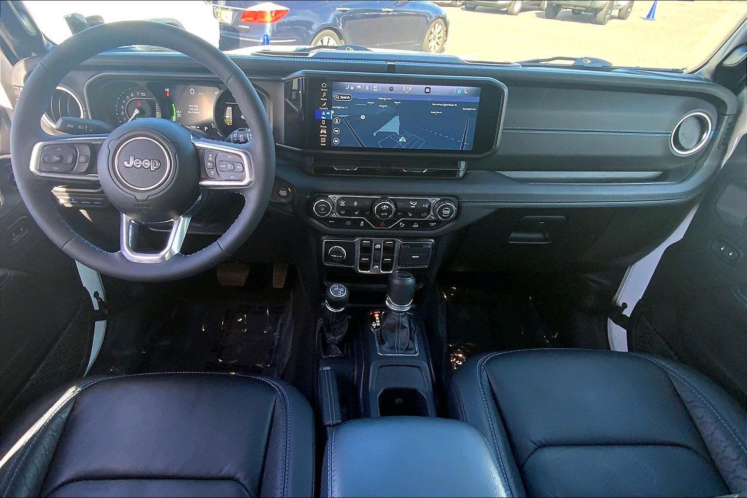Used 2024 Jeep Wrangler High Altitude AWD/4WD image 15