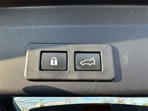 Used 2023 Subaru Ascent Limited w/ Technology Package image 14