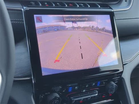 New 2025 Jeep Grand Cherokee Overland w/ Trailer Tow Package image 29