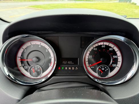 Used 2018 Dodge Grand Caravan SXT FWD image 10