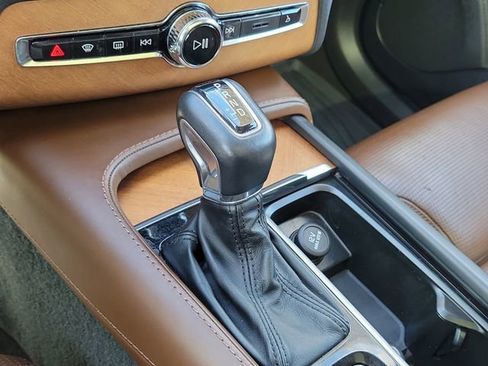 Used 2019 Volvo XC90 T6 Inscription w/ Advanced Package image 27