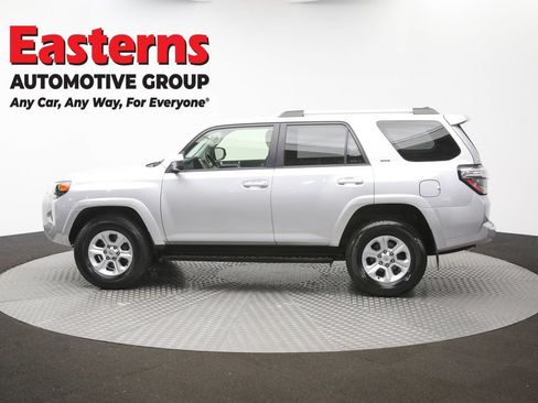 Used 2024 Toyota 4Runner SR5 AWD/4WD image 55
