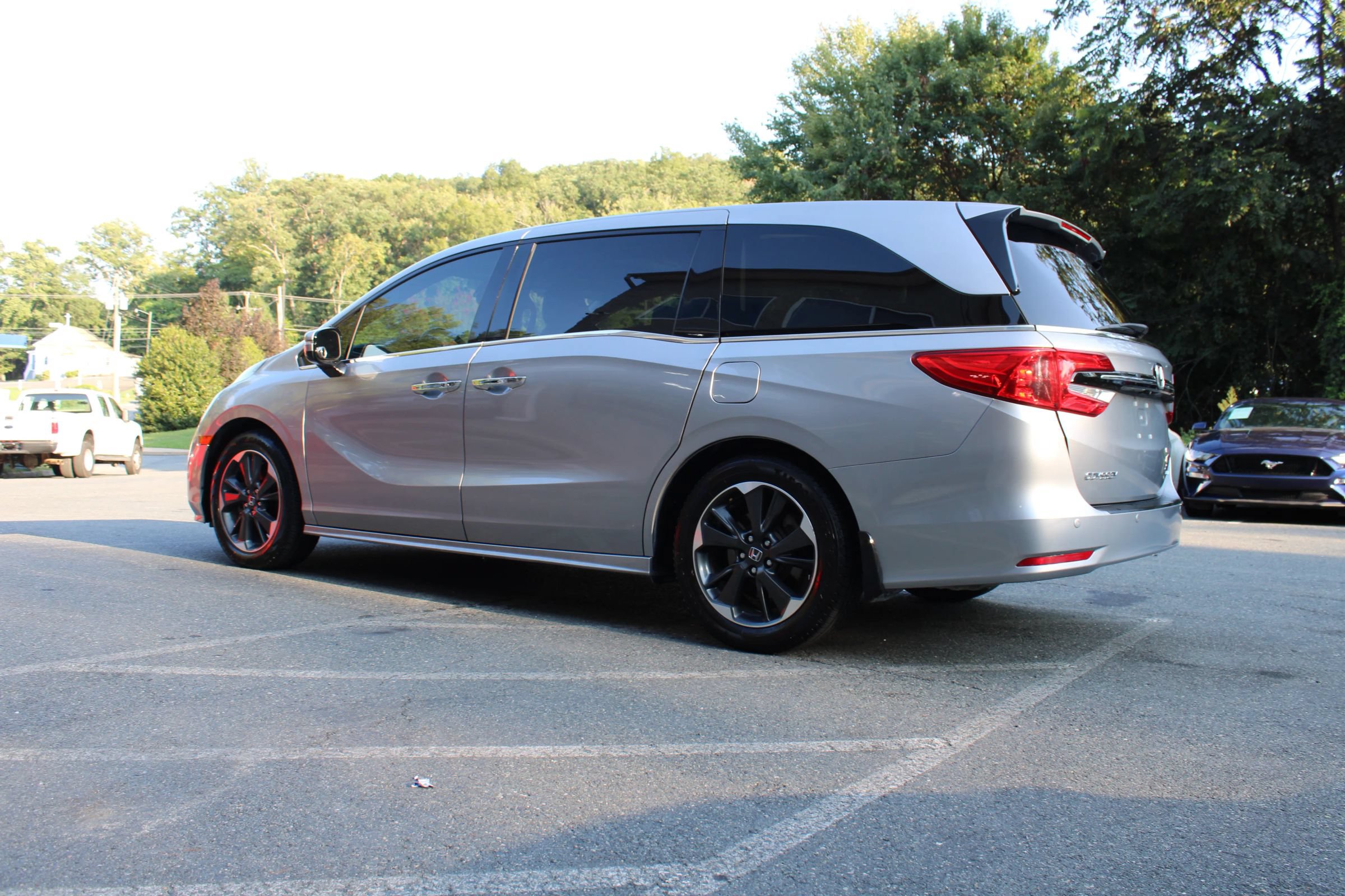 Used 2021 Honda Odyssey Elite image 4