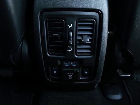Used 2024 Dodge Durango GT image 32