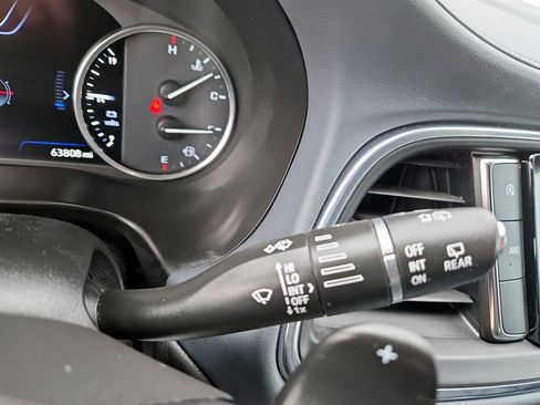 Used 2024 Buick Enclave Premium image 18