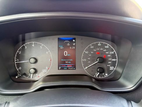 Used 2025 Toyota Corolla LE FWD image 17