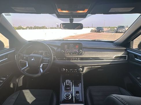 Used 2022 Mitsubishi Outlander SE FWD image 22