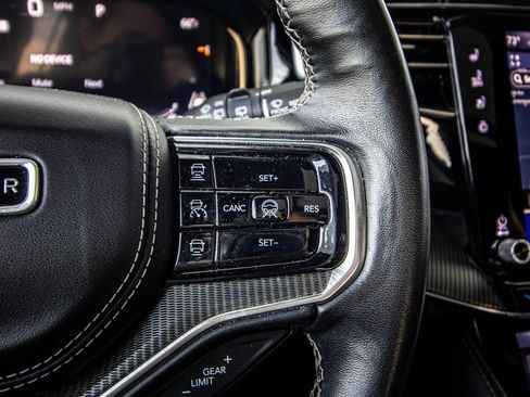 Used 2022 Jeep Grand Wagoneer Series II image 30