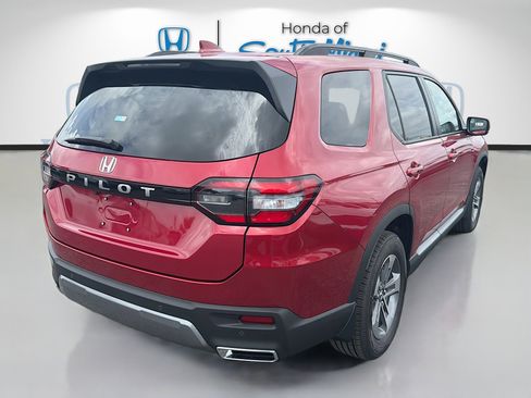 New 2026 Honda Pilot EX-L image 7