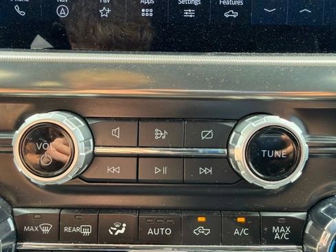 Used 2024 Ford F150 Lariat w/ Tow/Haul Package AWD/4WD image 38