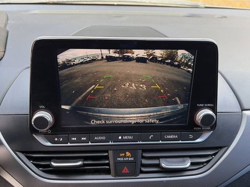 Certified 2025 Nissan Altima 2.5 SR image 16