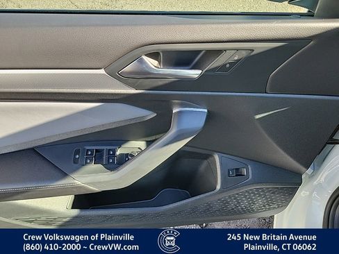 New 2026 Volkswagen Jetta SE image 38